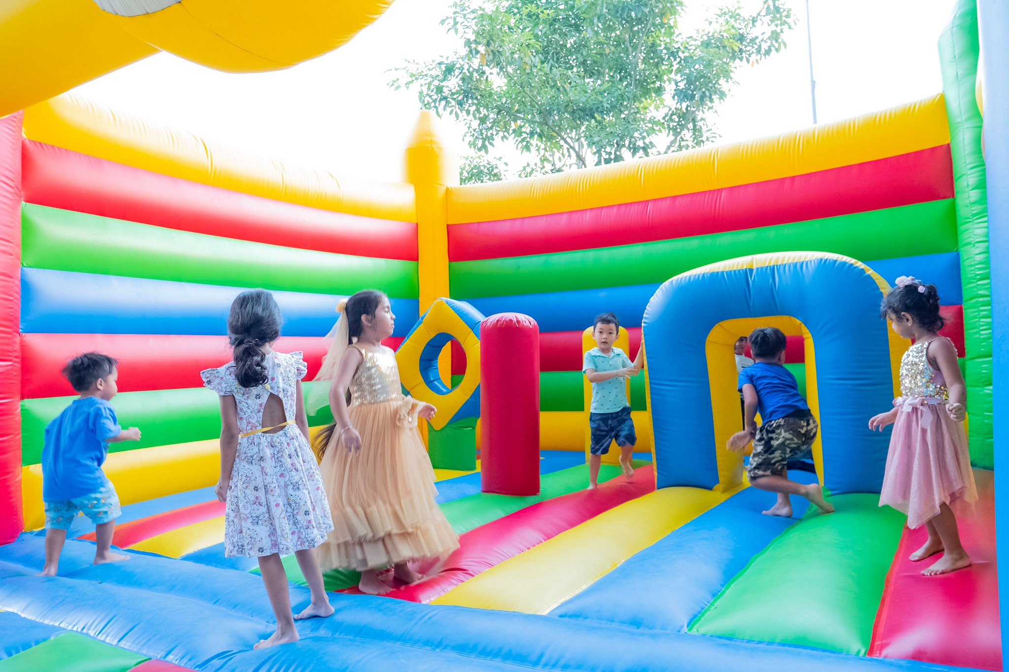 5 places where you can rent a bouncy castle in Singapore for little